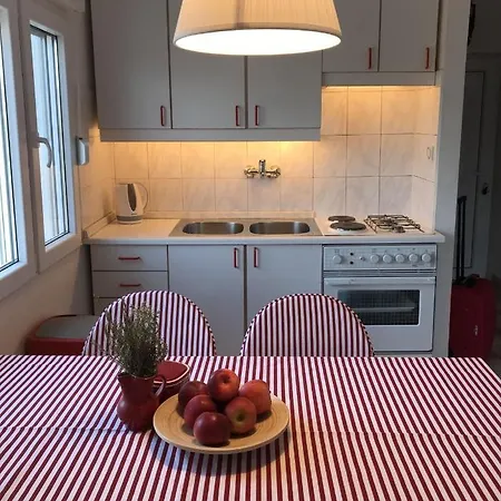 Tribunj Sunrise Daire *